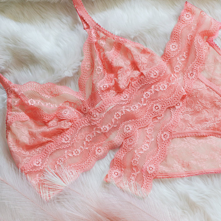 Lace Kiss Bralette & Hi Leg