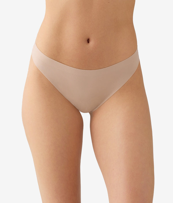 b.wow'd Modern Thong: Au Natural