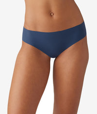 b.bare Cheeky: Crown Blue