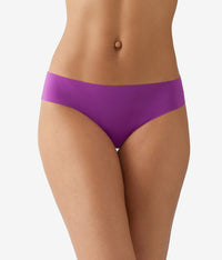 b.bare Cheeky: Sparkling Grape