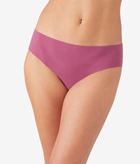 b.bare Cheeky: Raspberry Coulis