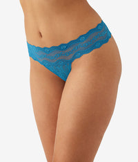 Lace Kiss Thong: Faience