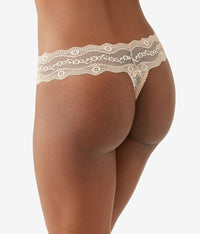 Lace Kiss Thong: Au Natural