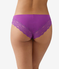 b.bare Cheeky: Sparkling Grape