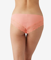 b.bare Cheeky: Peach Amber