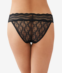Lace Kiss Bikini: Night