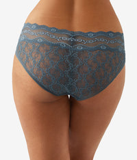 Lace Kiss Hipster: Stormy Weather