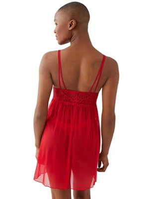 It's On Chemise: Savvy Red